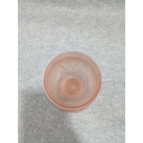 Tiara Frosted‎ Glass Goblet Leaf Pattern Indiana Art MCM Glass Vintage - Picture 8 of 9